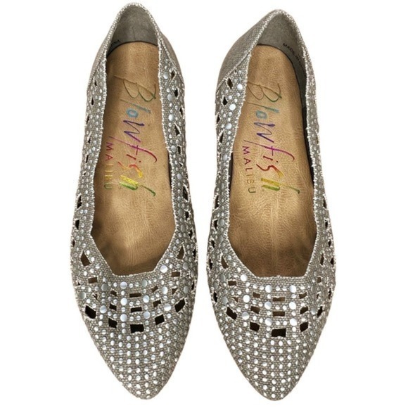 BLOWFISH MALIBU Zooks Studded Laser-Cut Canvas Flats Desert Sand Size 10 - Picture 1 of 7